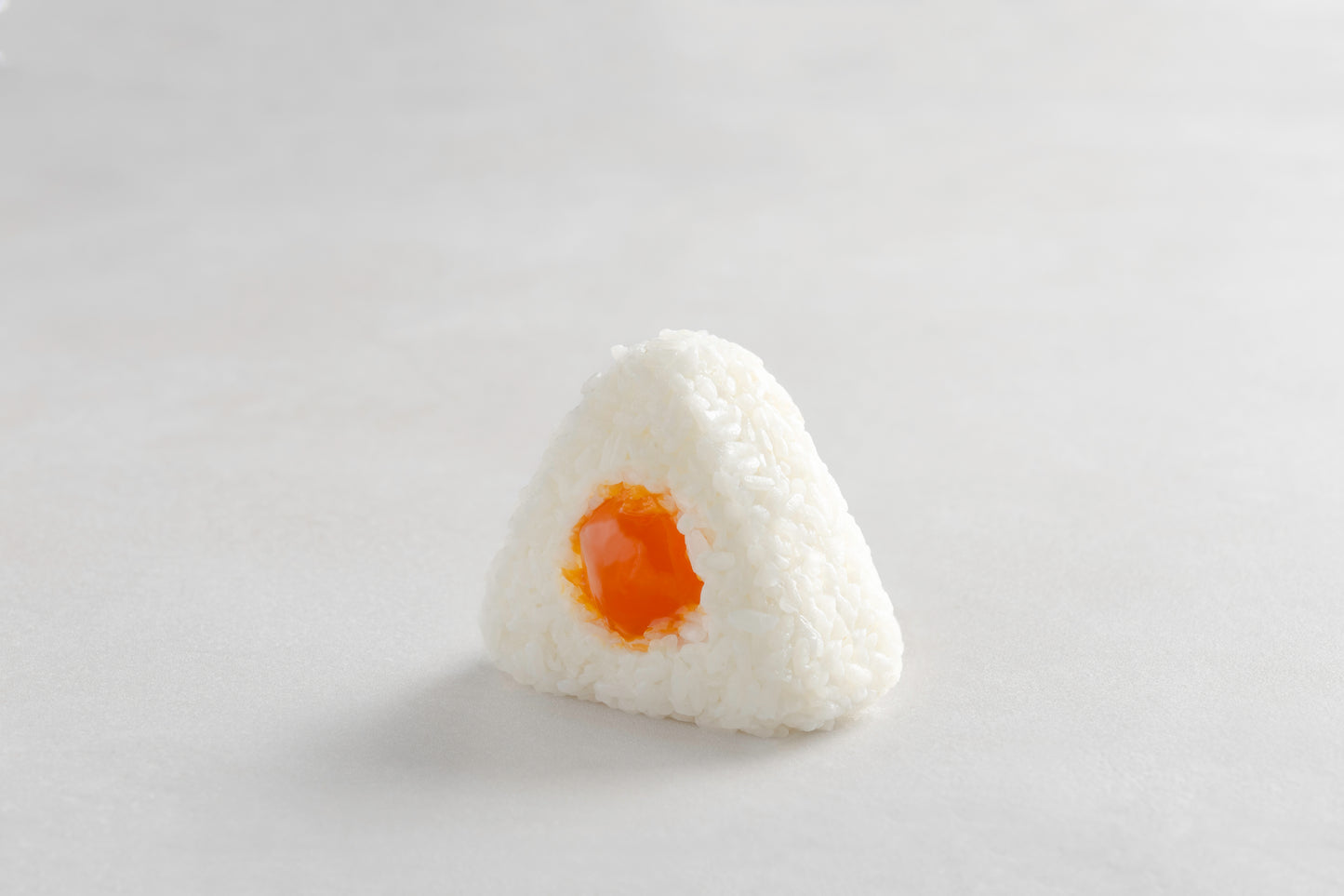 黄金の醤油漬けむすび
